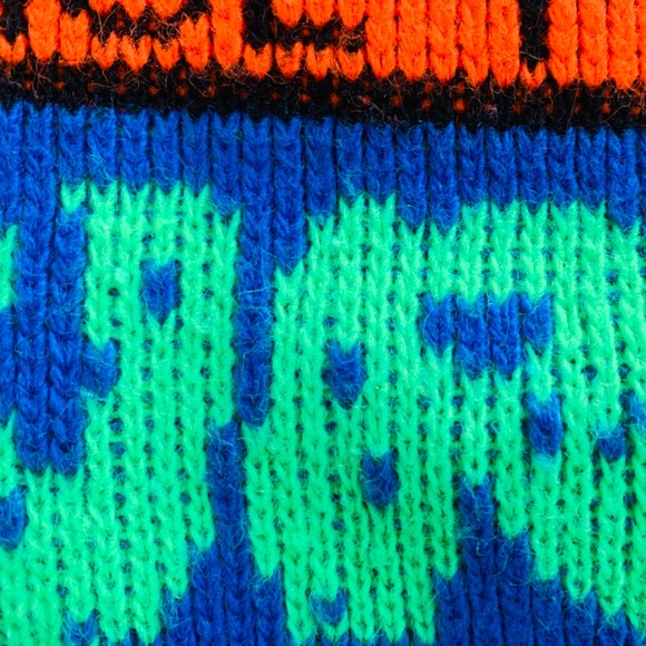 rare 90s Teenage Mutant Ninja Turtles neon sweater: “PIZZA POWER”! - Picture 8 of 11